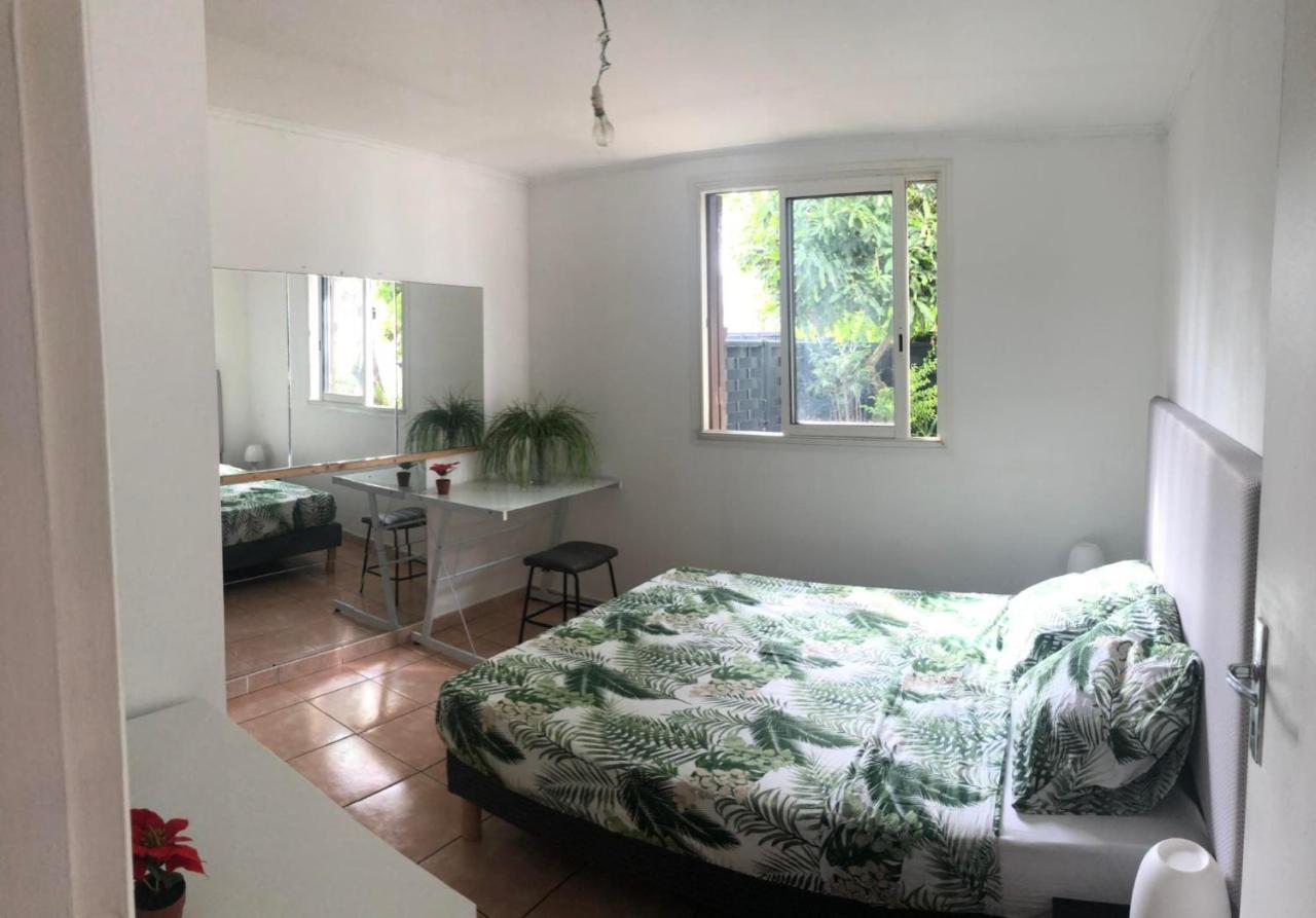 Apartament Meuble Le Manguier Saint Pierre Zewnętrze zdjęcie